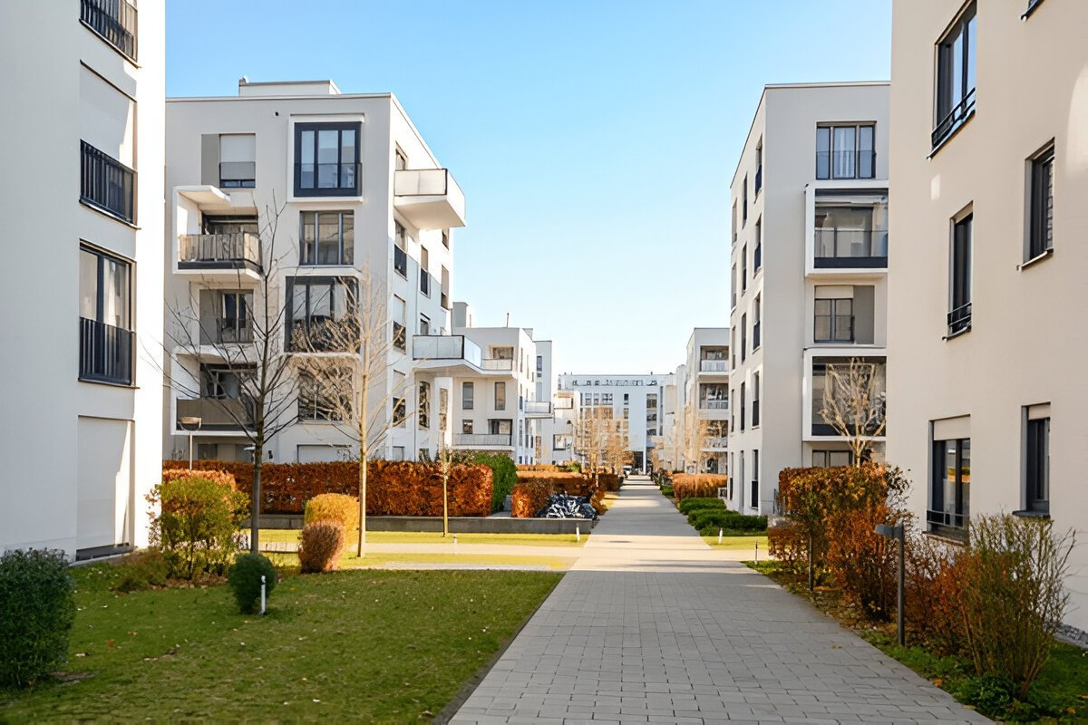 First-Time Home Buyer? Here’s Where to Find Cheap Houses for Sale in 2025